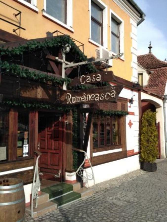 Casa Alise-Luise Lägenhet Braşov Exteriör bild