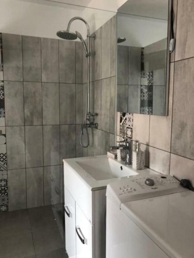 Casa Alise-Luise Lägenhet Braşov Exteriör bild